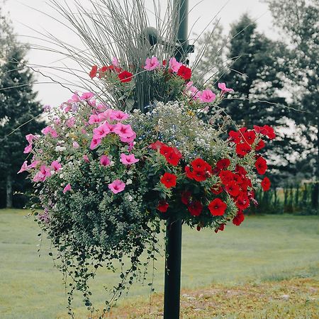 Ceilidh Country Lodge Baddeck Inlet Exterior foto